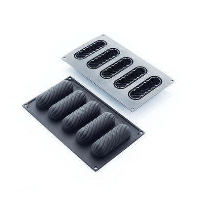 Martellato 6.9 x 11.8 in (17.5 x 30 cm) Twist Eclair Silicone Mold, Black
