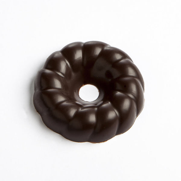 Chocolate World Wreath Polycarbonate Chocolate Mold – ~1.38 x 1.38 x 0.47 in, 18 Cavities