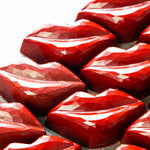 Chocolate World Lips Facet Polycarbonate Chocolate Mold – ~1.38 x 0.87 x 0.47 in, 21 Cavities
